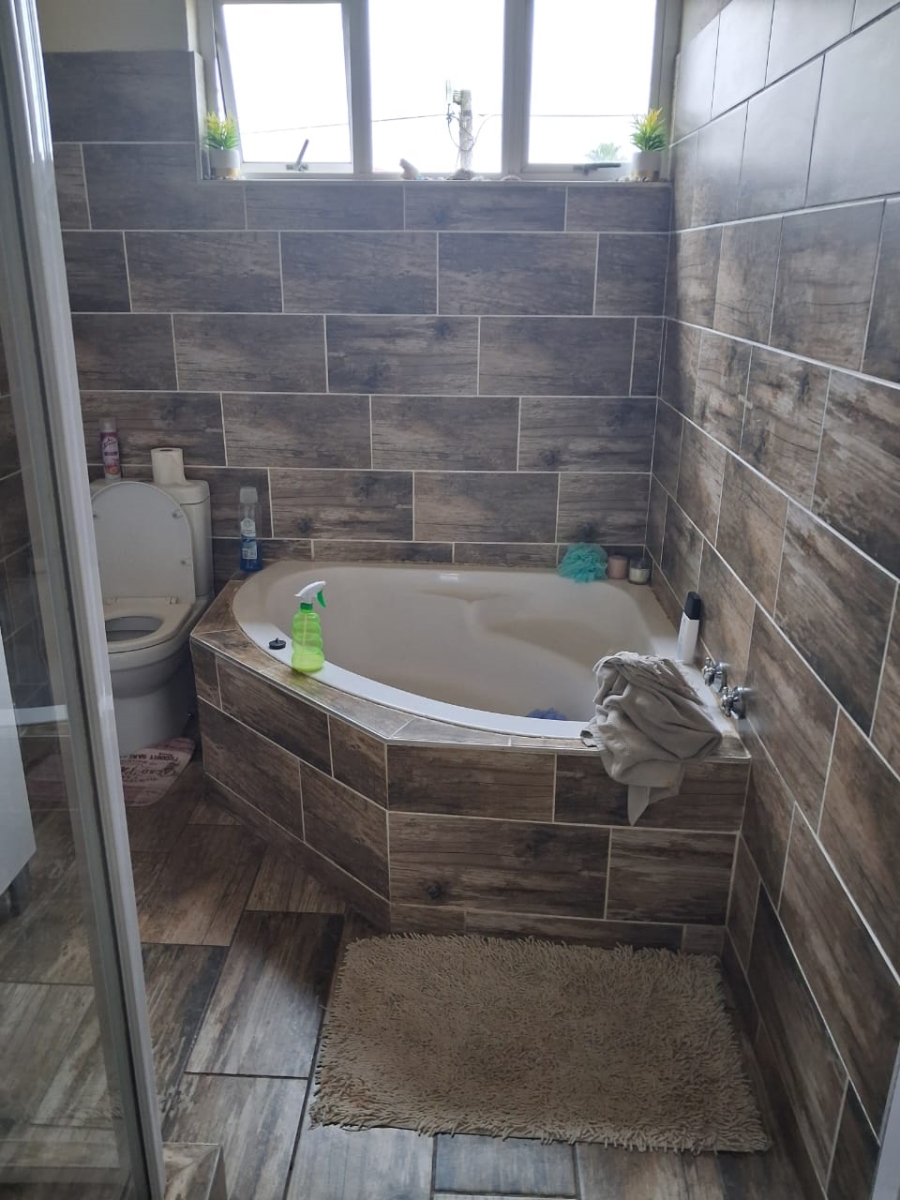 3 Bedroom Property for Sale in Quigney Eastern Cape